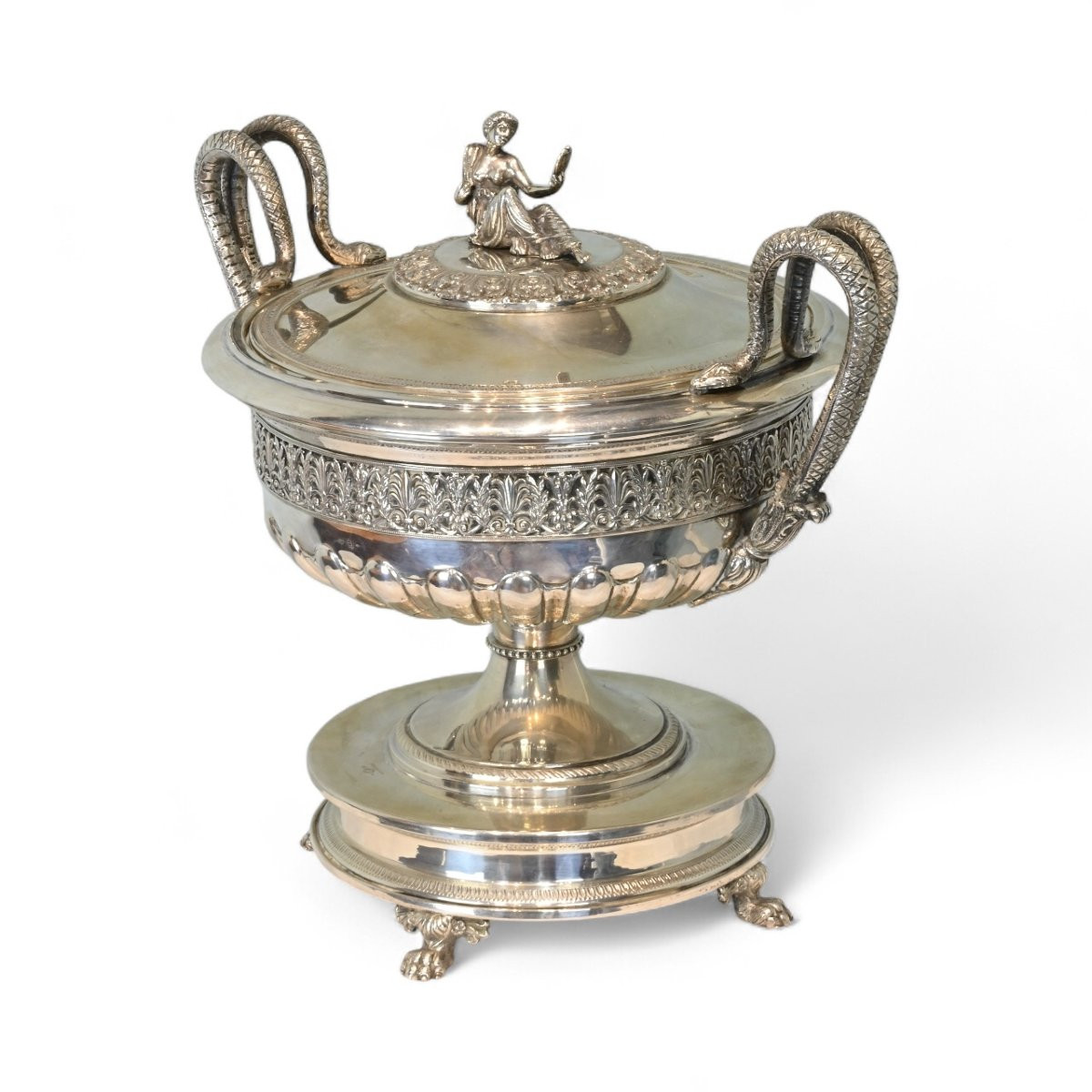 Finely Embossed Silver Cup - Italy, Mid-20th Century-photo-1